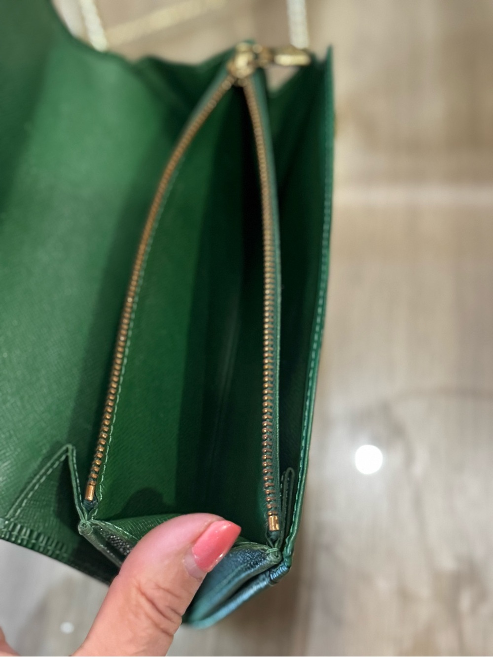 LV Louis Vuitton Green Epi Long Wallet - Picture 7 of 7
